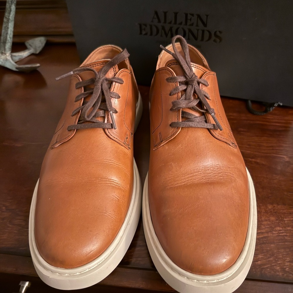 Allen Edmonds Tan Leather Oxfords